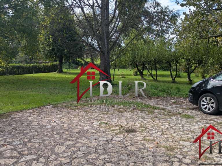 House Crissey - 6 bedrooms - 270m²