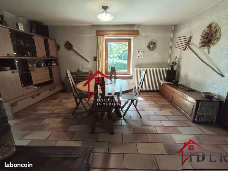 House Crissey - 6 bedrooms - 270m²