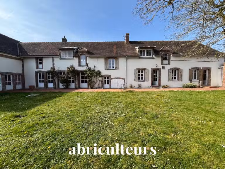 Maison Croisilles - 5 chambres - 409m²