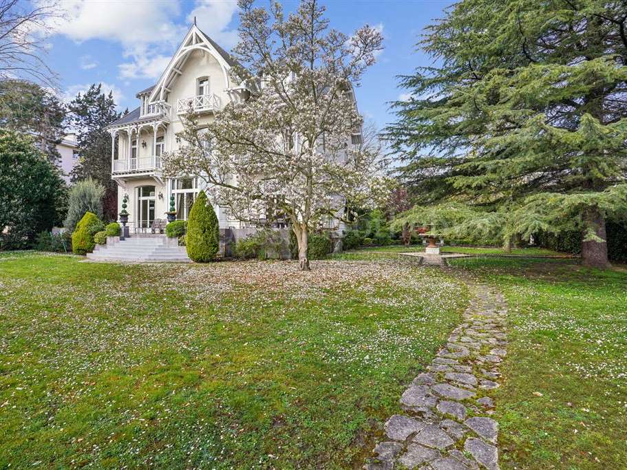 House Croissy-sur-Seine