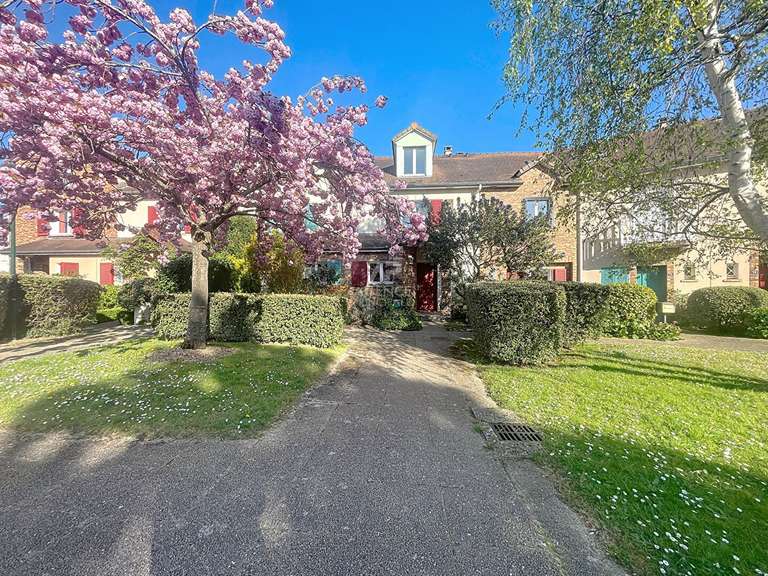 Maison Croissy-sur-Seine - 4 chambres - 123m²