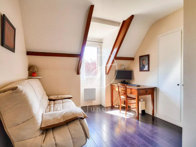 House Croissy-sur-Seine - 5 bedrooms - 242m²