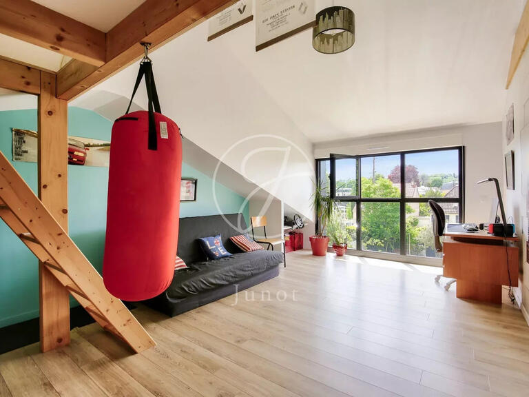Maison Croissy-sur-Seine - 4 chambres - 207m²