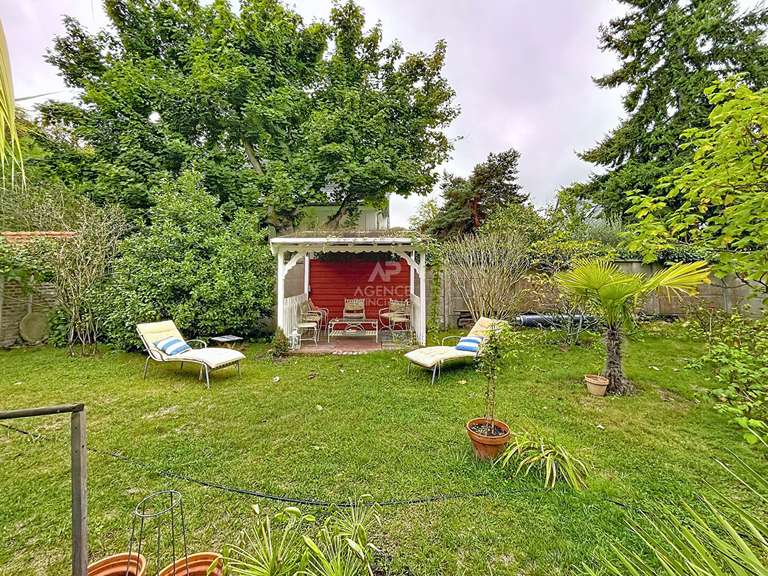 Maison Croissy-sur-Seine - 4 chambres - 185m²