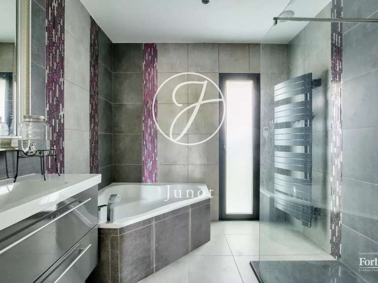 Maison Croissy-sur-Seine - 4 chambres - 207m²