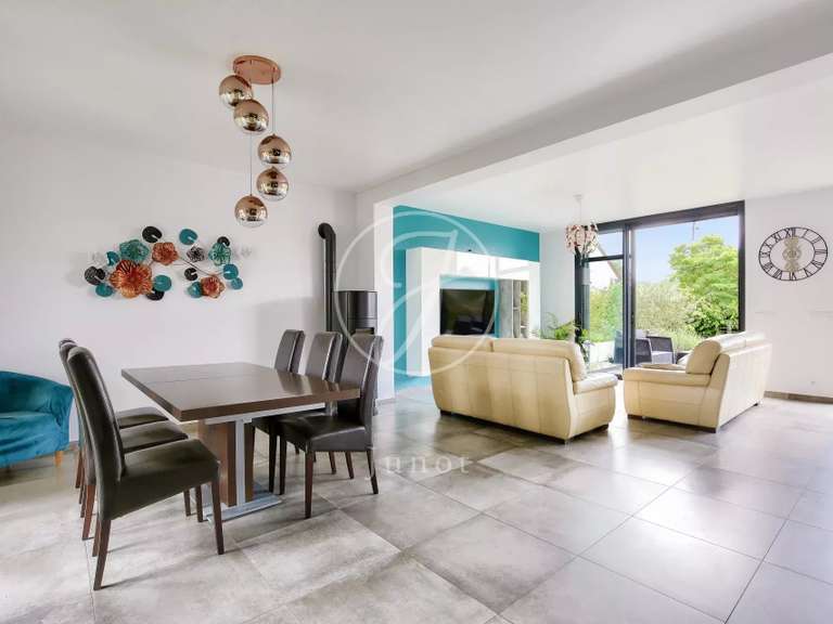 Maison Croissy-sur-Seine - 4 chambres - 207m²