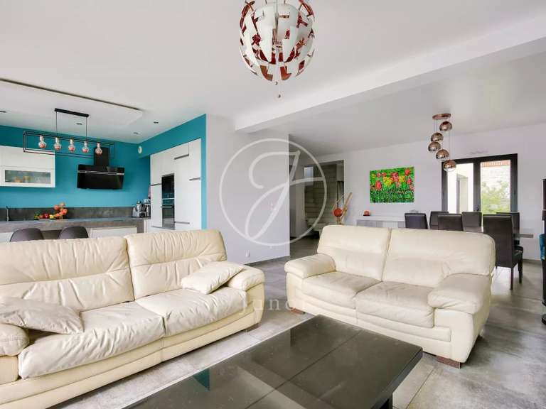 Maison Croissy-sur-Seine - 4 chambres - 207m²