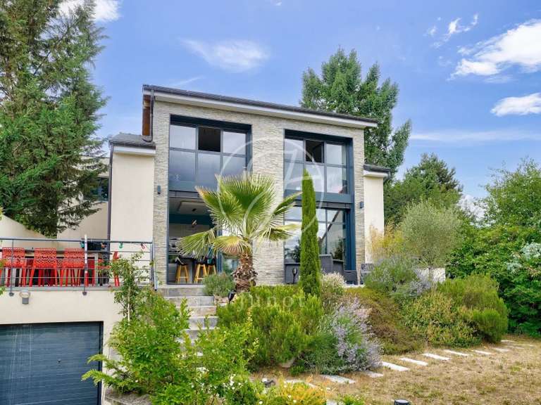 Maison Croissy-sur-Seine - 4 chambres - 207m²