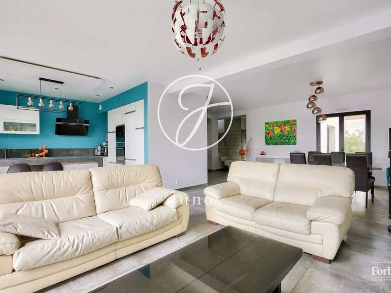 Maison Croissy-sur-Seine - 4 chambres - 207m²