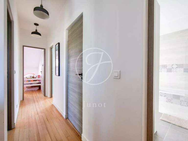 Maison Croissy-sur-Seine - 5 chambres - 156m²