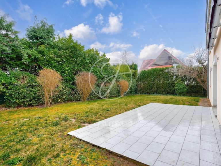 Maison Croissy-sur-Seine - 5 chambres - 305m²