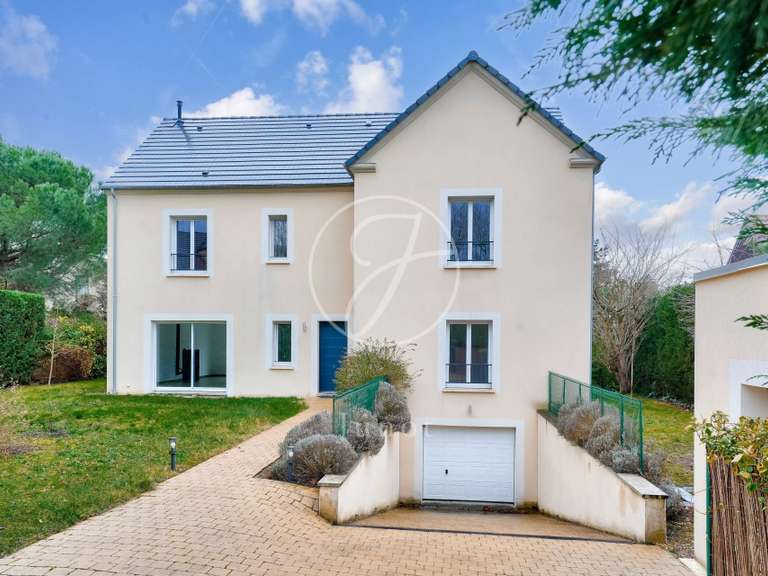 Maison Croissy-sur-Seine - 5 chambres - 305m²