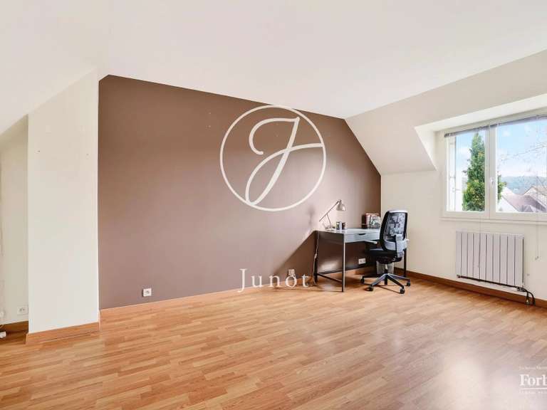 Maison Croissy-sur-Seine - 4 chambres - 220m²