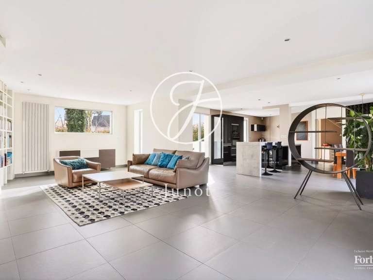 Maison Croissy-sur-Seine - 4 chambres - 220m²