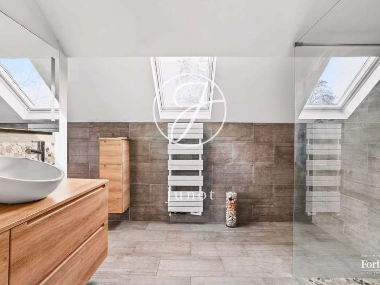 Maison Croissy-sur-Seine - 4 chambres - 220m²