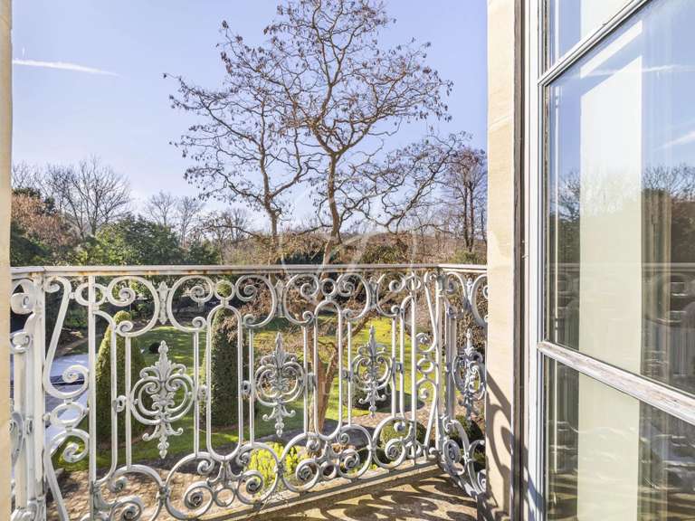 Maison Croissy-sur-Seine - 5 chambres - 502m²