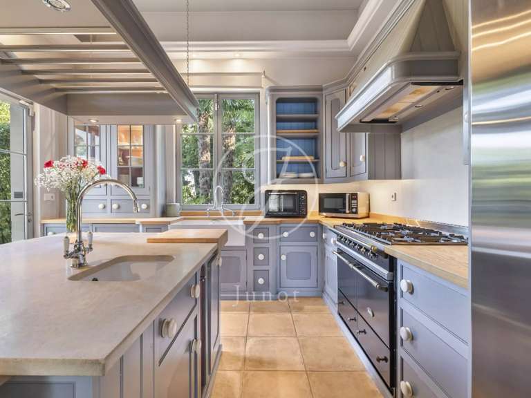 Maison Croissy-sur-Seine - 5 chambres - 502m²