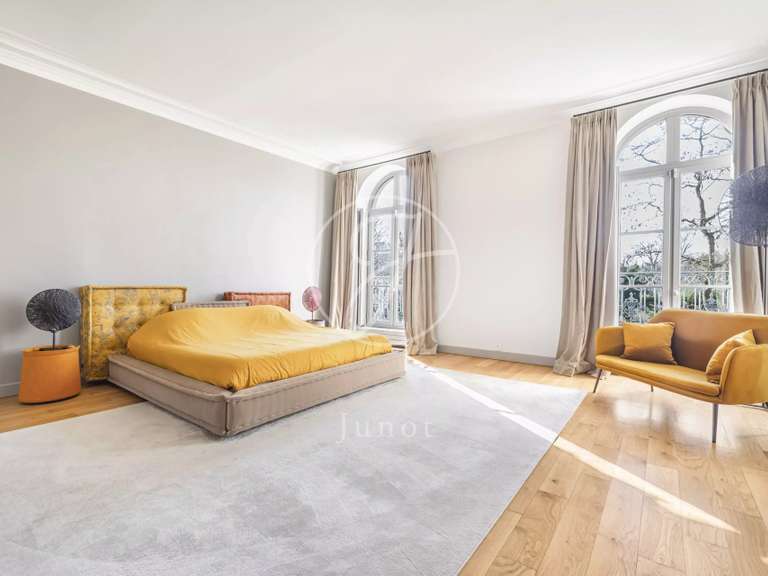 Maison Croissy-sur-Seine - 5 chambres - 502m²