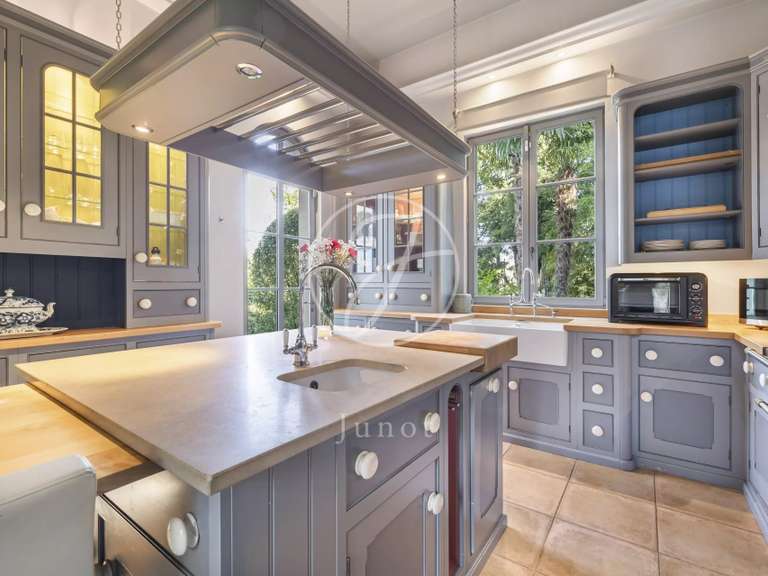 Maison Croissy-sur-Seine - 5 chambres - 502m²