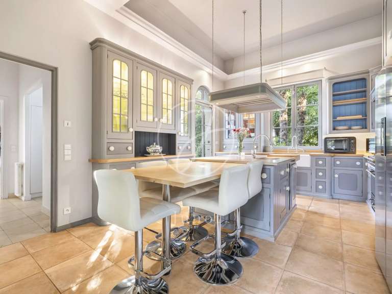 Maison Croissy-sur-Seine - 5 chambres - 502m²