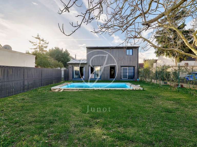 Maison Croissy-sur-Seine - 5 chambres - 200m²