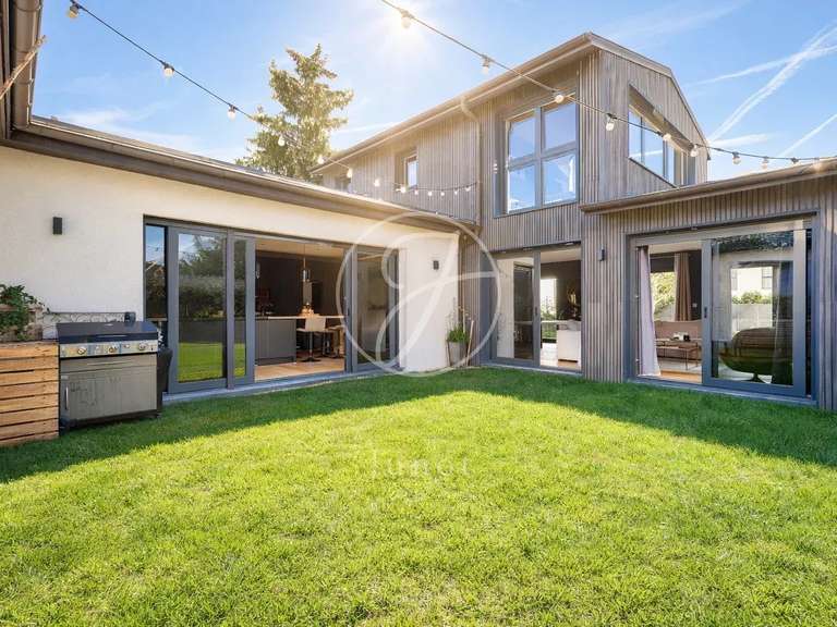 Maison Croissy-sur-Seine - 5 chambres - 200m²