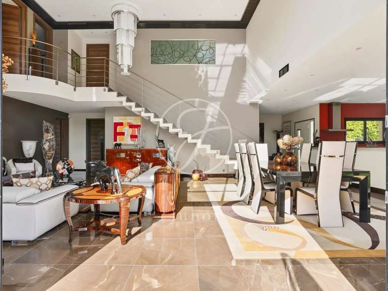 Maison Croissy-sur-Seine - 4 chambres - 401m²