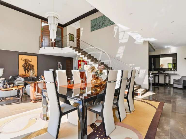 Maison Croissy-sur-Seine - 4 chambres - 401m²