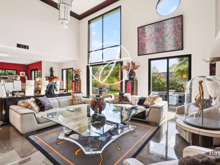 Maison Croissy-sur-Seine - 4 chambres - 401m²