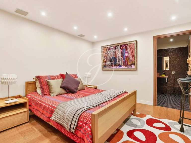 Maison Croissy-sur-Seine - 4 chambres - 401m²