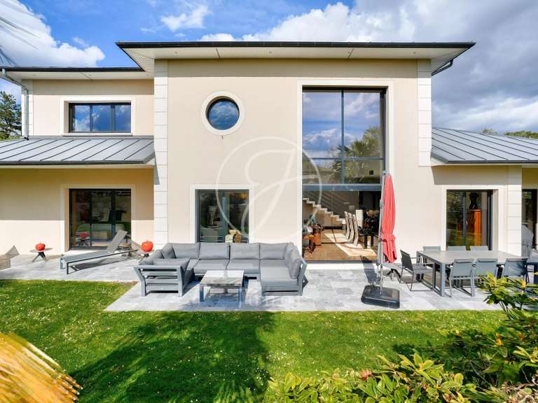 Maison Croissy-sur-Seine - 4 chambres - 401m²