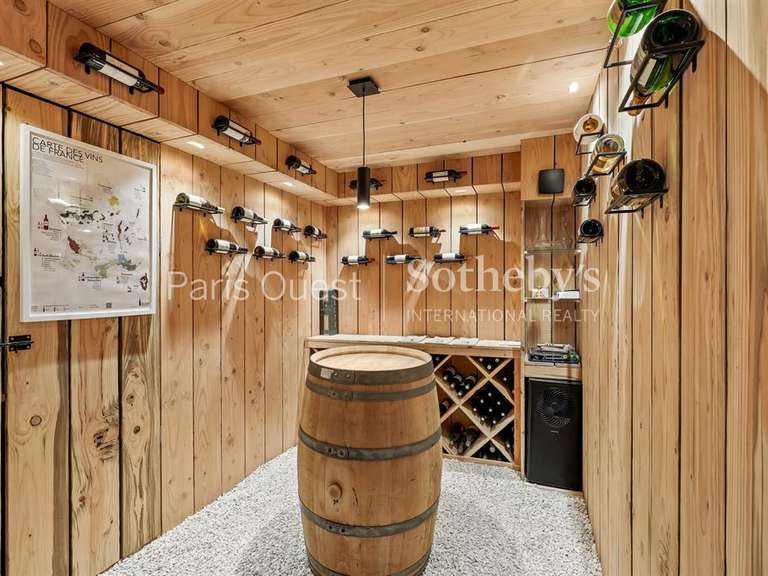 Maison Croissy-sur-Seine - 5 chambres - 297m²