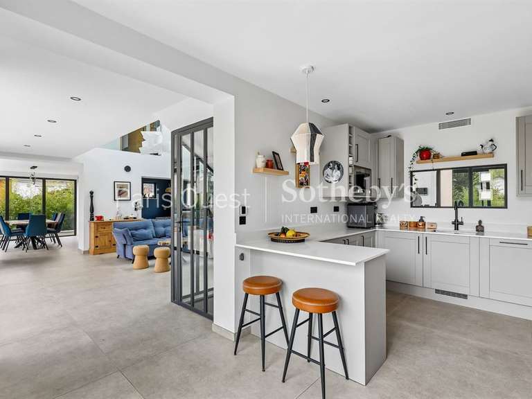 Maison Croissy-sur-Seine - 5 chambres - 297m²