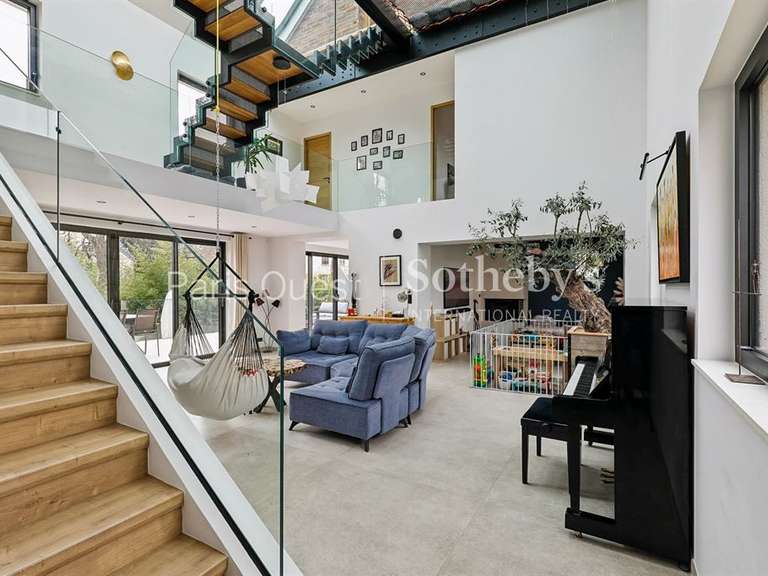 Maison Croissy-sur-Seine - 5 chambres - 297m²