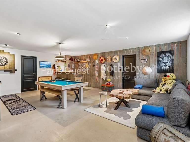 Maison Croissy-sur-Seine - 5 chambres - 297m²