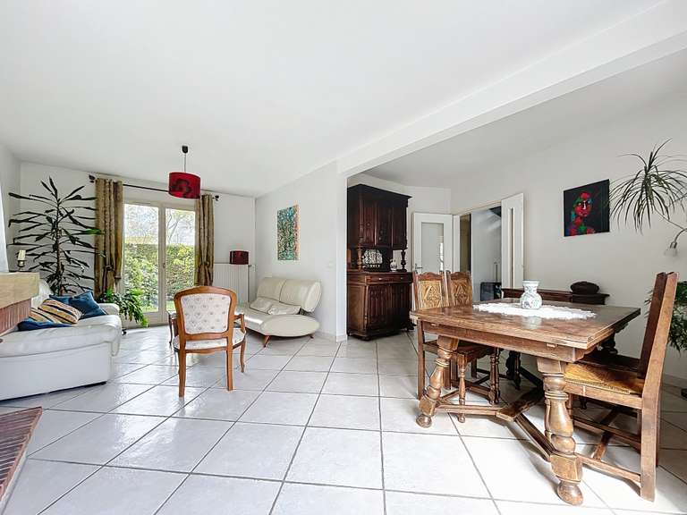 Maison Croissy-sur-Seine - 4 chambres - 140m²