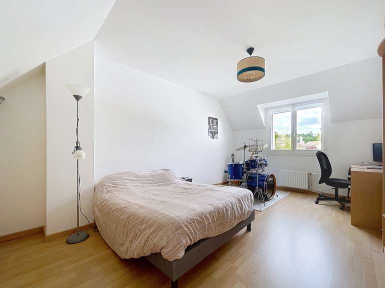 Maison Croissy-sur-Seine - 4 chambres - 140m²