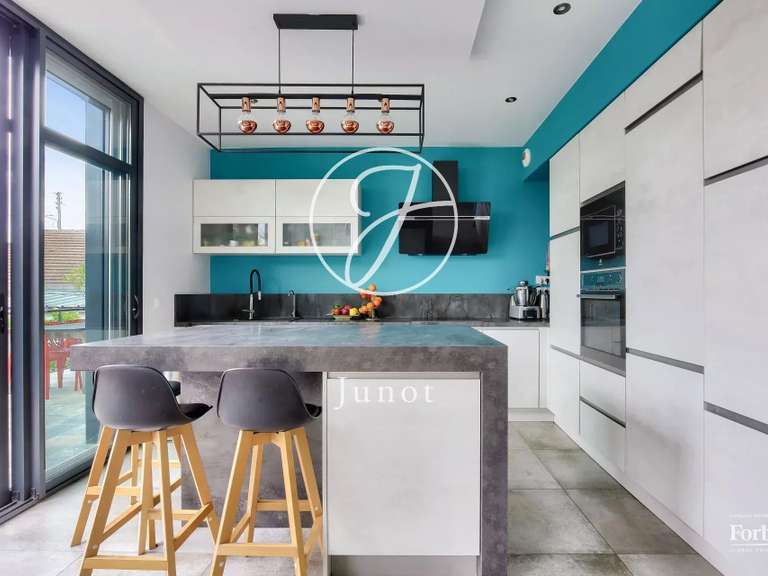 Maison Croissy-sur-Seine - 4 chambres - 207m²