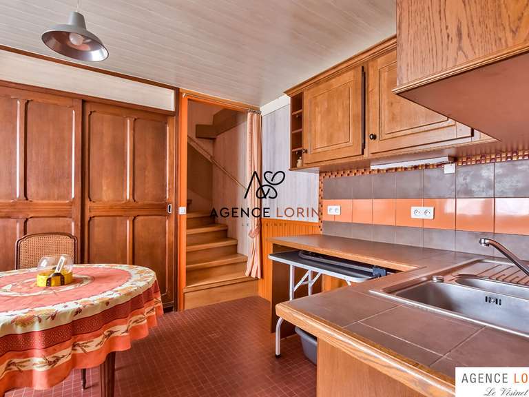Maison Croissy-sur-Seine - 7 chambres - 242m²