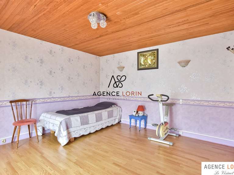 Maison Croissy-sur-Seine - 7 chambres - 242m²