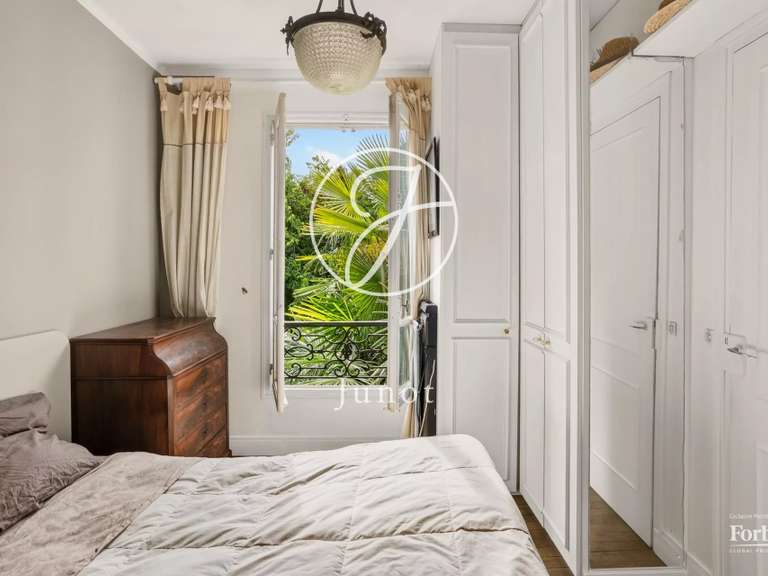 Maison Croissy-sur-Seine - 2 chambres - 209m²
