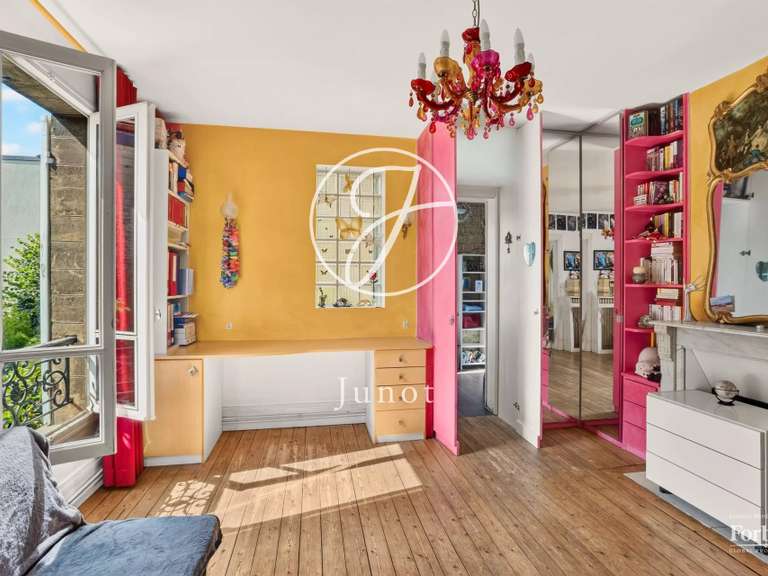 Maison Croissy-sur-Seine - 2 chambres - 209m²
