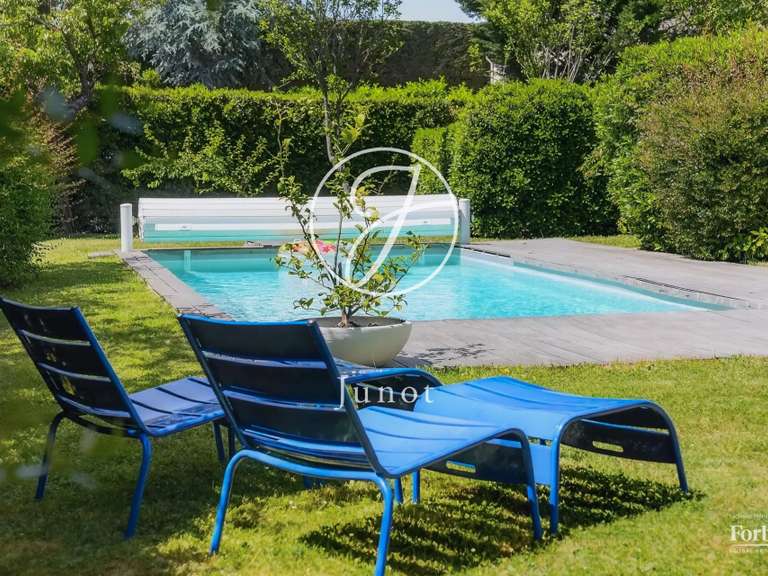 Maison Croissy-sur-Seine - 4 chambres - 151m²