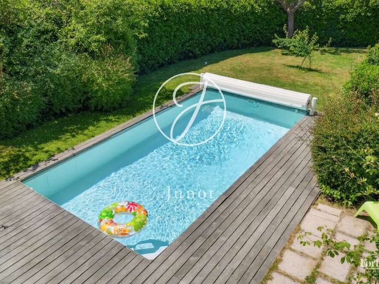 Maison Croissy-sur-Seine - 4 chambres - 151m²