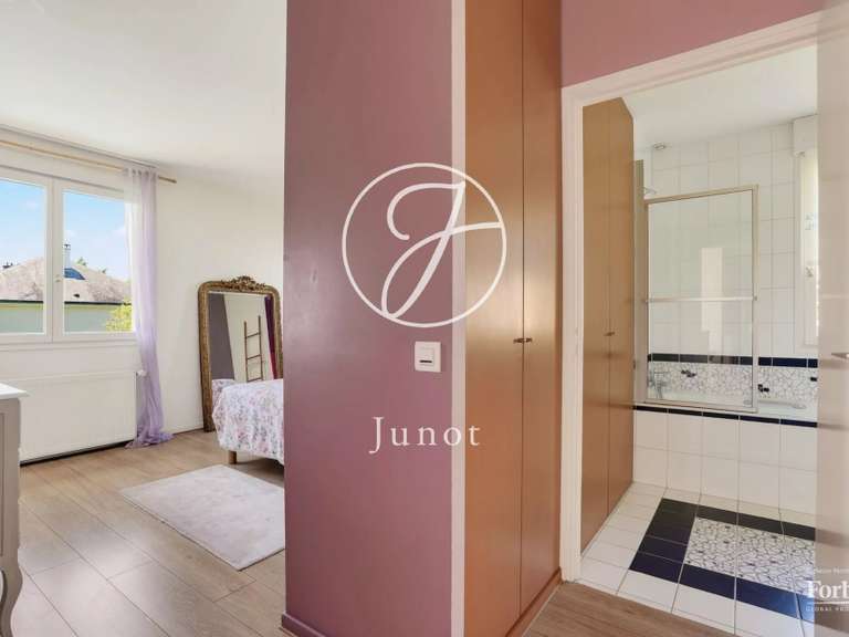 Maison Croissy-sur-Seine - 4 chambres - 151m²
