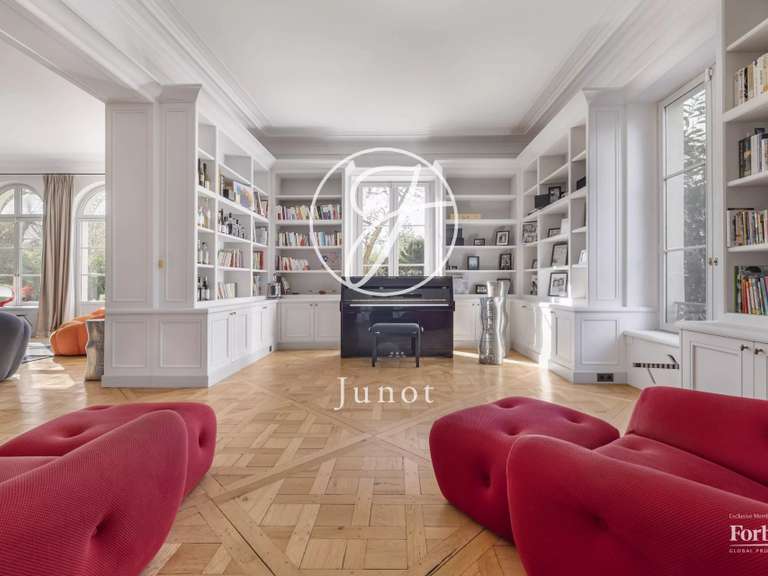 Maison Croissy-sur-Seine - 5 chambres - 502m²