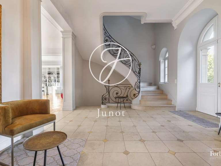 Maison Croissy-sur-Seine - 5 chambres - 502m²