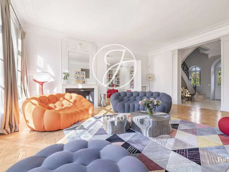 Maison Croissy-sur-Seine - 5 chambres - 502m²