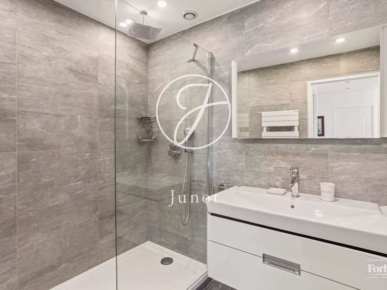 Maison Croissy-sur-Seine - 5 chambres - 242m²