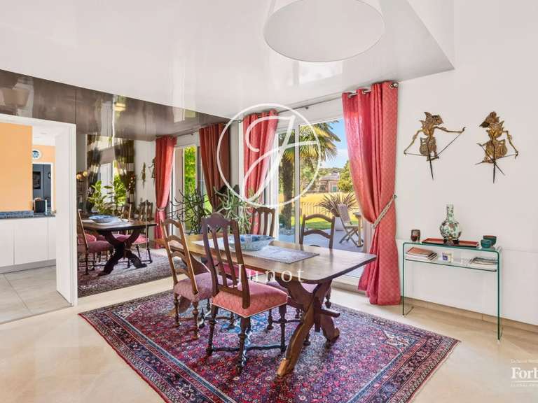 Maison Croissy-sur-Seine - 5 chambres - 242m²